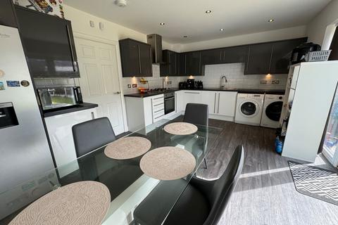 75 Bratton Drive, Manchester, M19 3GU