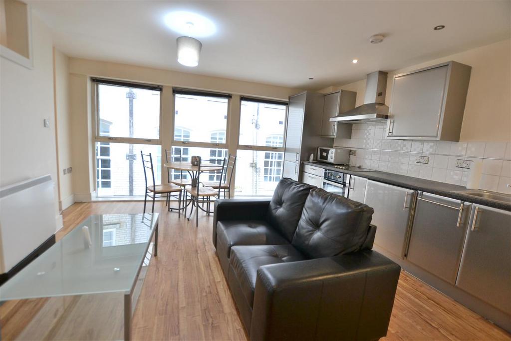 Living area pic 1