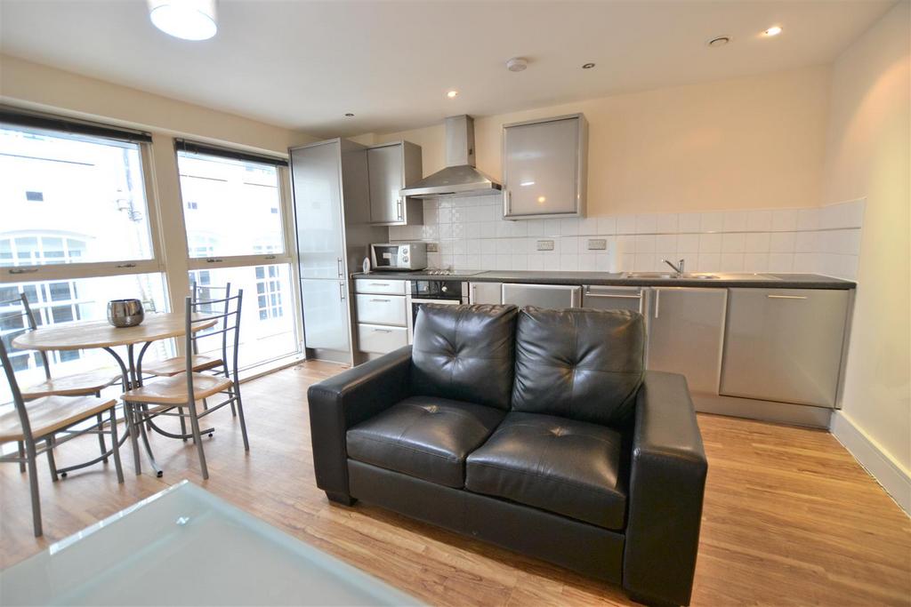 Living area pic 2