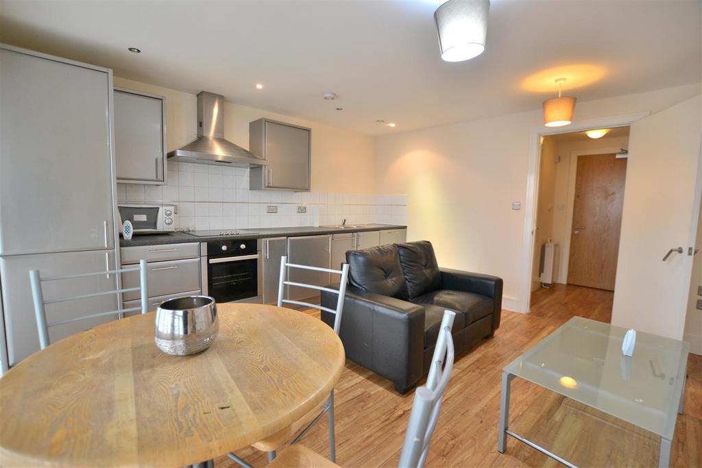 Living area pic 3