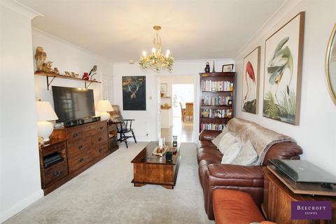 11 Gorse Close, Brampton Bierlow, Rotherham, S63 6HW
