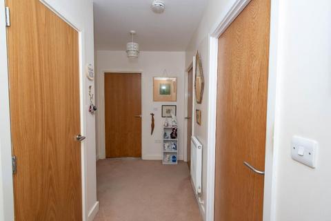 2 bedroom flat for sale, Station Road, Orpington, Kent, BR6 0RY