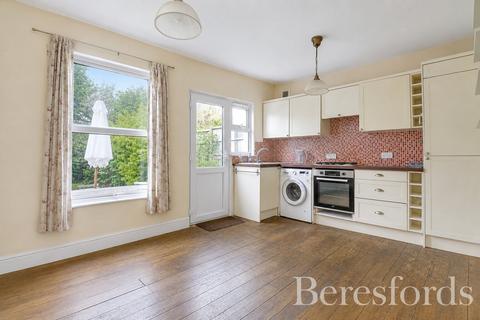 2 bedroom end of terrace house for sale, Chase Road, Brentwood, CM14