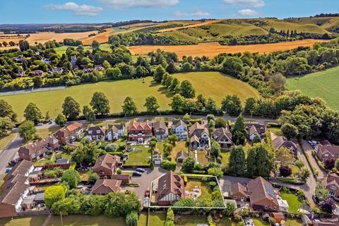 4 bedroom detached house for sale, Old Road, Barton Le Clay, Bedfordshire, MK45 4LB