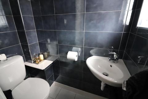 15 Emmer Green, Luton, LU2 8UH