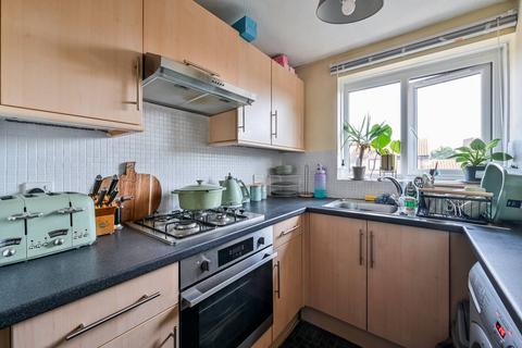 Studio for sale, Glenville Grove, Deptford, London, SE8