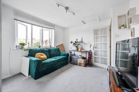 Studio for sale, Glenville Grove, Deptford, London, SE8