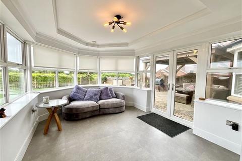 6 Rowernfields, Dinnington, Sheffield, S25 2RR