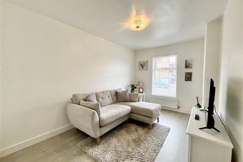 4 bedroom townhouse for sale, Lambrell Avenue, Kiveton Park, Sheffield, S26 5NS