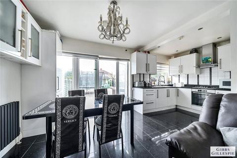 30 Holyrood Avenue, Harrow, HA2 8TP