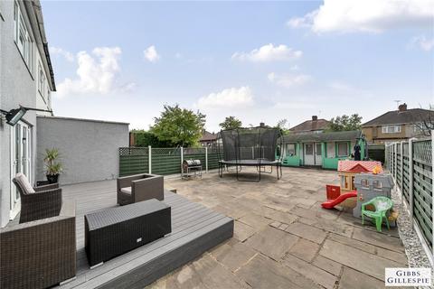 30 Holyrood Avenue, Harrow, HA2 8TP