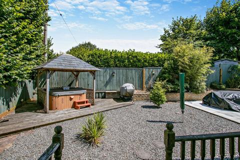 Hazelbank Station Road, Yeoford, Crediton, EX17 5HU