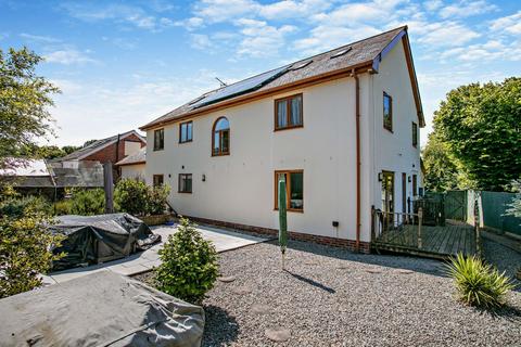 Hazelbank Station Road, Yeoford, Crediton, EX17 5HU
