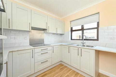 2 bedroom terraced house for sale, King George Mews ,Petersfield, Hampshire