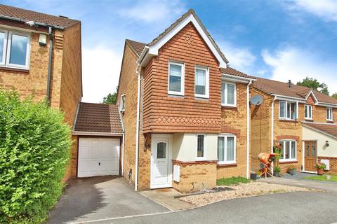 3 bedroom link detached house for sale, Collingworth Rise, Park Gate, Southampton