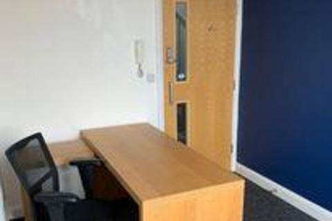 Office to rent, Stockport Road, Manchester M34