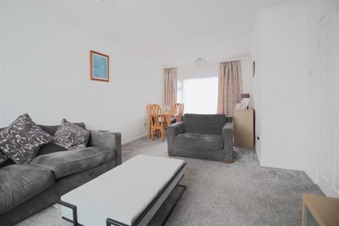 11a Comberton Road, Sheldon, Birmingham, B26 2TE