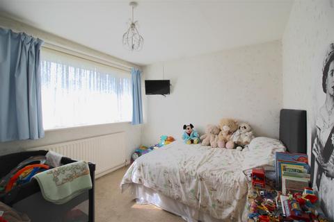 11a Comberton Road, Sheldon, Birmingham, B26 2TE