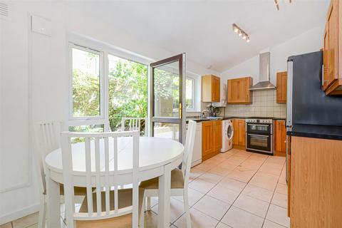 2 bedroom property for sale, Cleveland Way, London