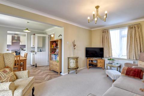 3 bedroom end of terrace house for sale, Rogersmead, Tenterden