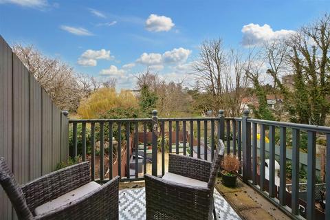 15 Bridge Place, Aylesford, ME20 7JJ