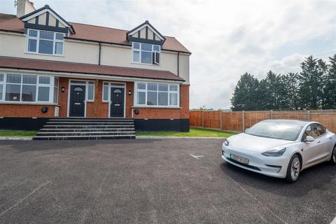 145 Bow Road, Wateringbury, Maidstone