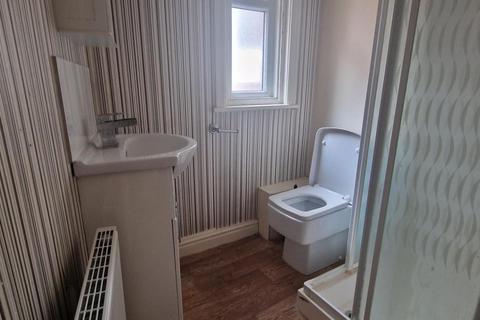 1 bedroom flat to rent, Queens Promenade, Blackpool FY2