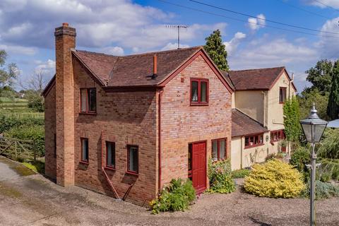 4 bedroom detached house for sale, Lower Hook, Welland Road, Worcester, Worcestershire, WR8 0SW