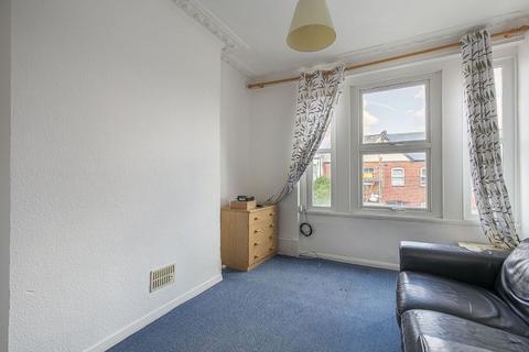 2 bedroom flat to rent, N8