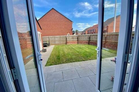 4 bedroom detached house for sale, Down Meadow, Warwickshire CV12