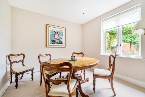 2 bedroom retirement property for sale, Remenham Row, Henley-on-Thames RG9