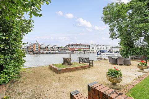 undefined, Remenham Row, Henley-on-Thames RG9