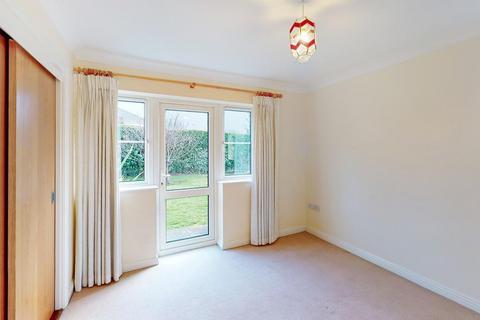 2 bedroom apartment to rent, Marsh Place, Reading RG8