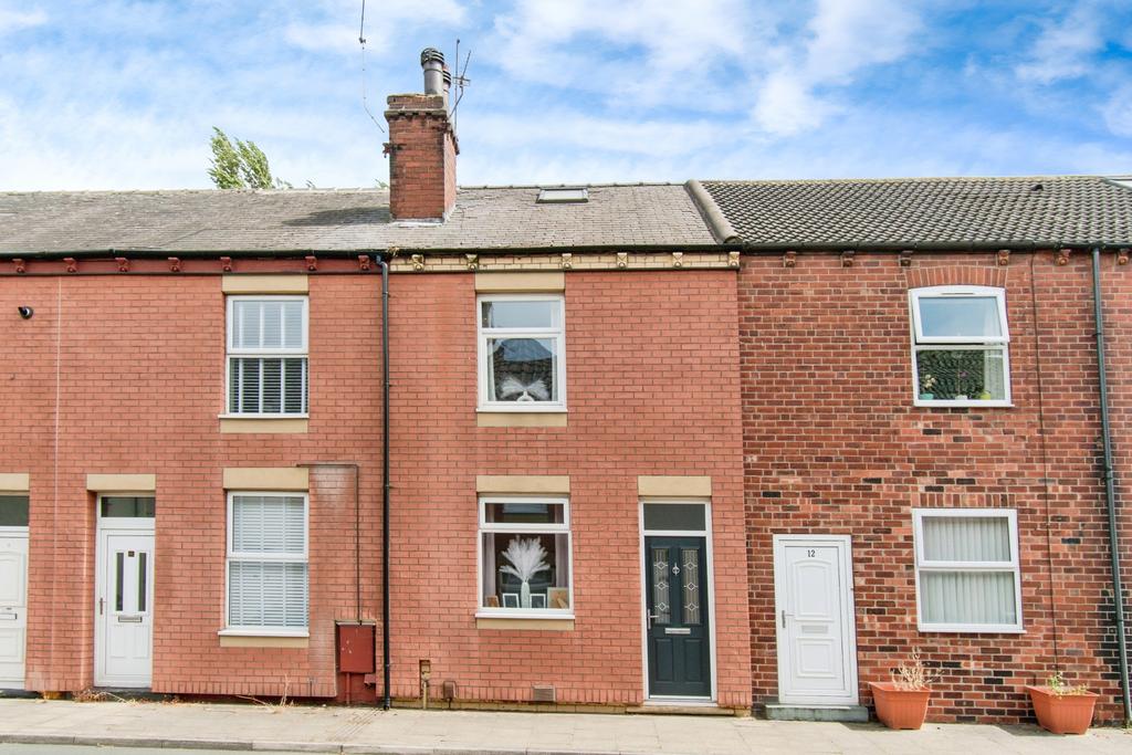 Calder Street, West Yorkshire WF10 2 bed terraced house - £130,000