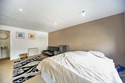 1 bedroom apartment for sale, Octavia House, London SE6