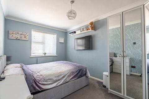 2 Alsop Close, London Colney, St Albans, AL2 1BW