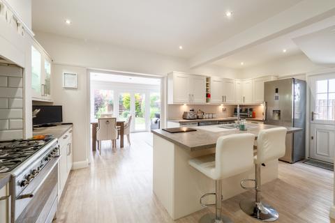 15 Jubilee Road, Sutton, SM3 8DJ