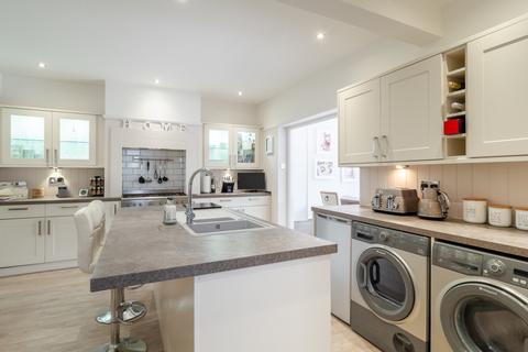 15 Jubilee Road, Sutton, SM3 8DJ