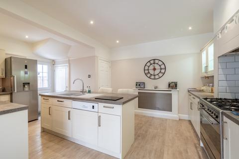 15 Jubilee Road, Sutton, SM3 8DJ