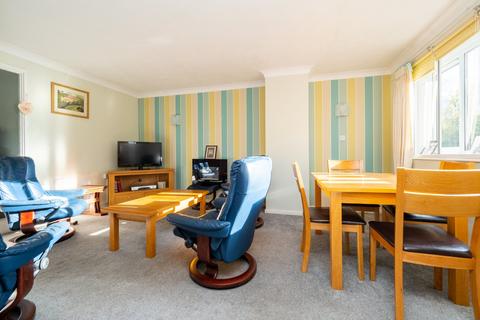 2 bedroom apartment for sale, Brook Court, Sutton SM3