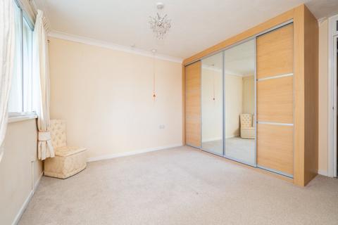 2 bedroom apartment for sale, Brook Court, Sutton SM3