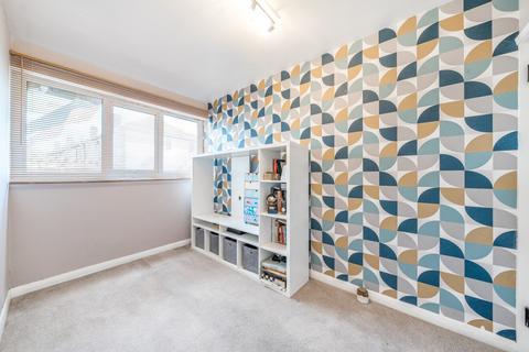 59 Denham Crescent, Mitcham, CR4 4LZ