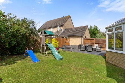 4 bedroom detached house for sale, Pine Avenue, Essex CM6