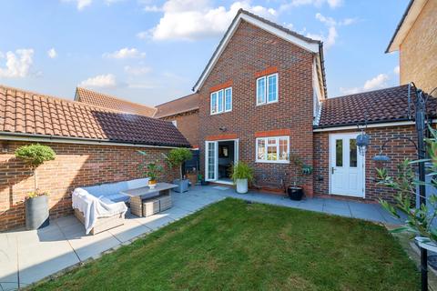 3 bedroom link detached house for sale, Malkin Drive, Harlow CM17