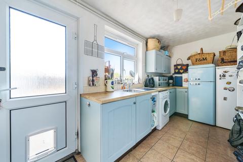 6 Bartlow Road, Castle Camps, Cambridge, CB21 4SY