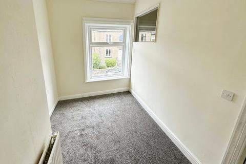 2 bedroom terraced house to rent, Eldon Road, West Yorkshire HD1