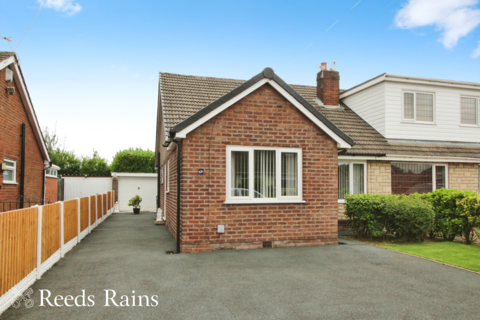 2 bedroom bungalow for sale, St. Annes Road, Lancashire PR25