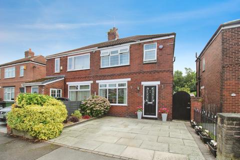 2 bedroom semi-detached house for sale, Dalkeith Road, Greater Manchester SK5