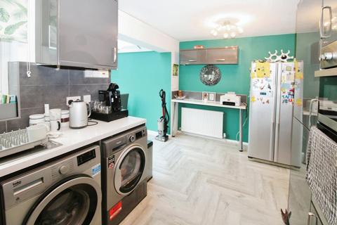 9 Bevan Close, Thatto Heath, St Helens, WA9 5NR