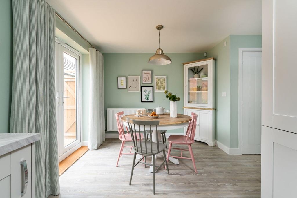 A sociable kitchen dining space for entertaining